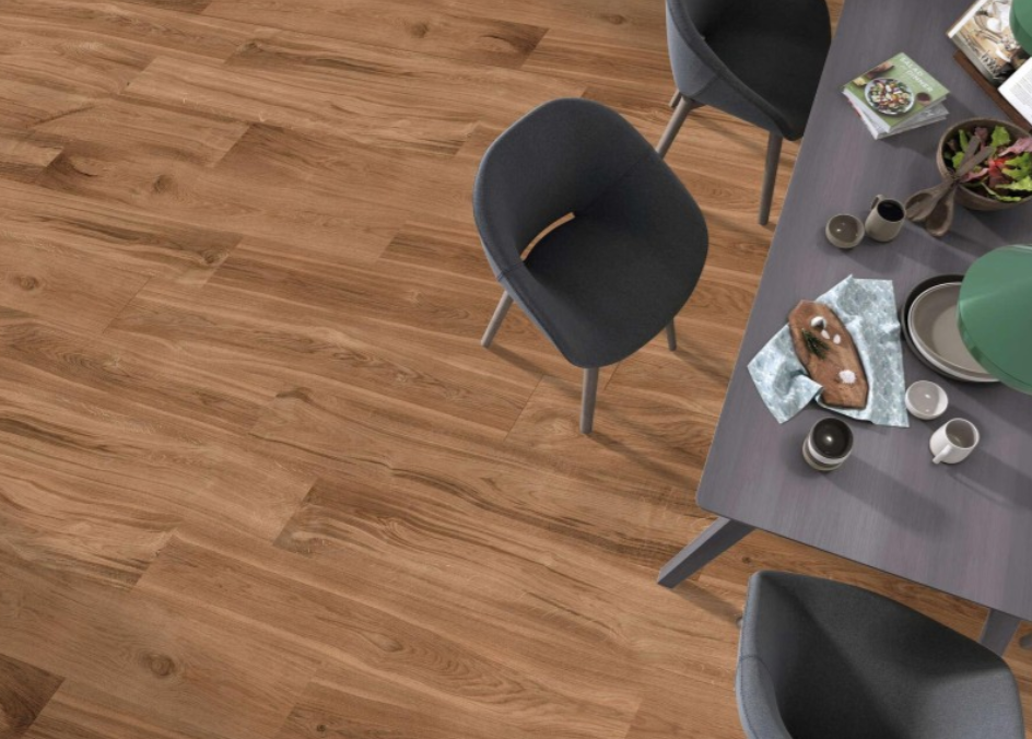 GRES PORCELLANATO RETTIFICATO EFFETTO LEGNO PATAGONIA MIELE 22.5x119.5 DI HALCOM CERAMICHE