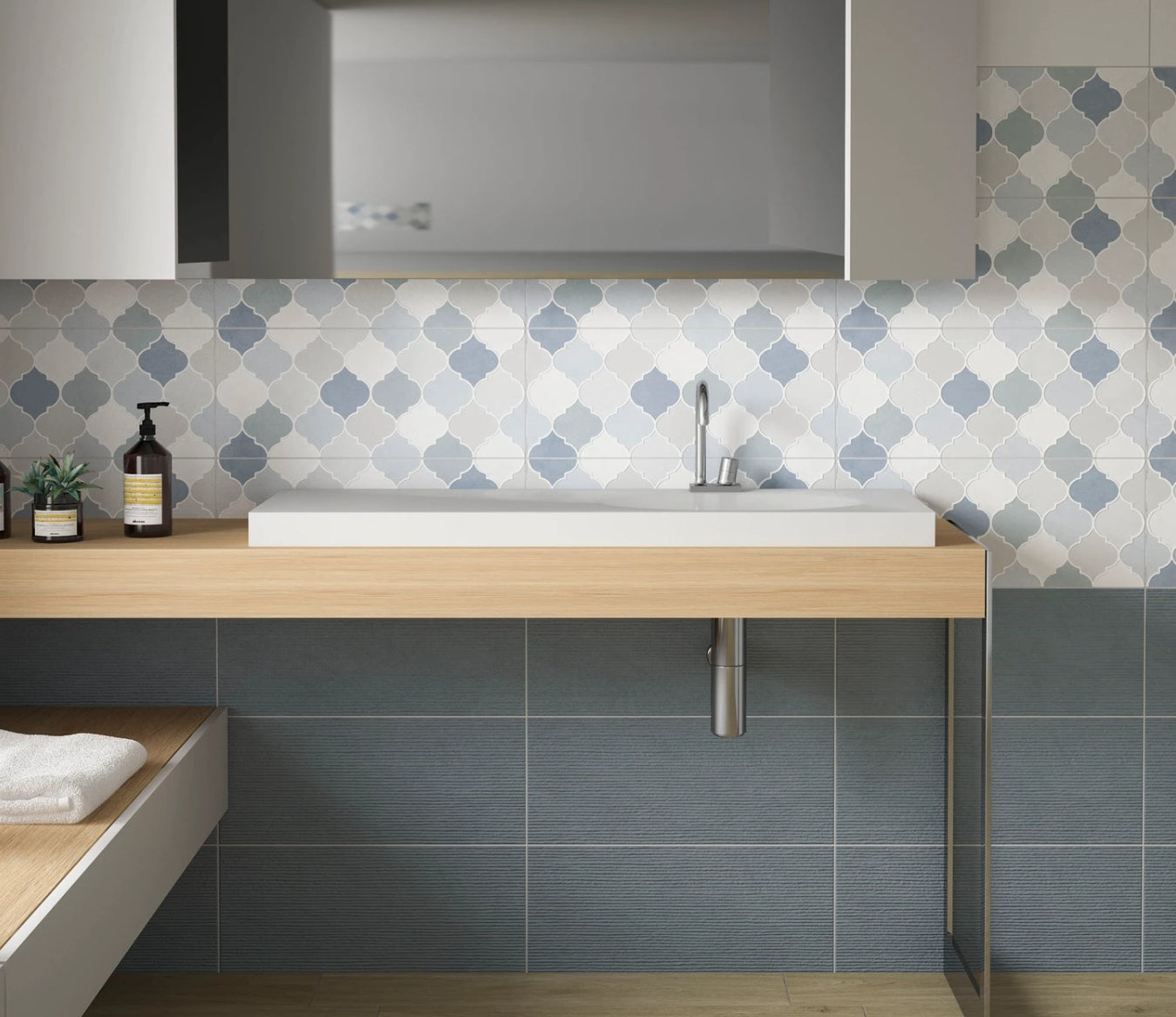 RIVESTIMENTO BAGNO 25x60 COLLEZIONE VERNISSAGE PATTERN MIX DENIM - 19,90€ al mq (Scatola da 10 pezzi tot mq 1.50)